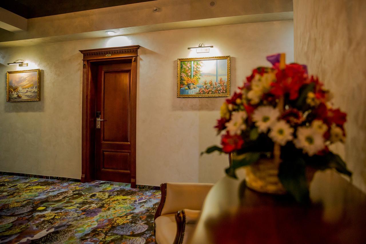 מלון Năvodari Almar Luxury מראה חיצוני תמונה
